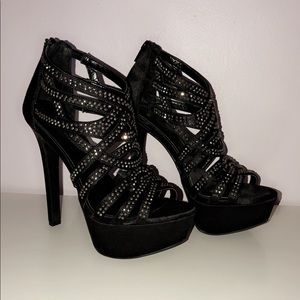 Jessica Simpson pumps